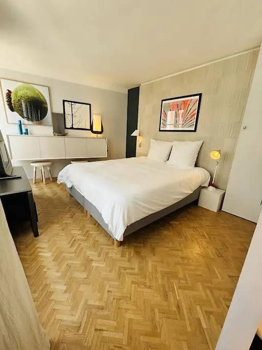 Apartment Cozy Apt Canal Saint Martin Paris