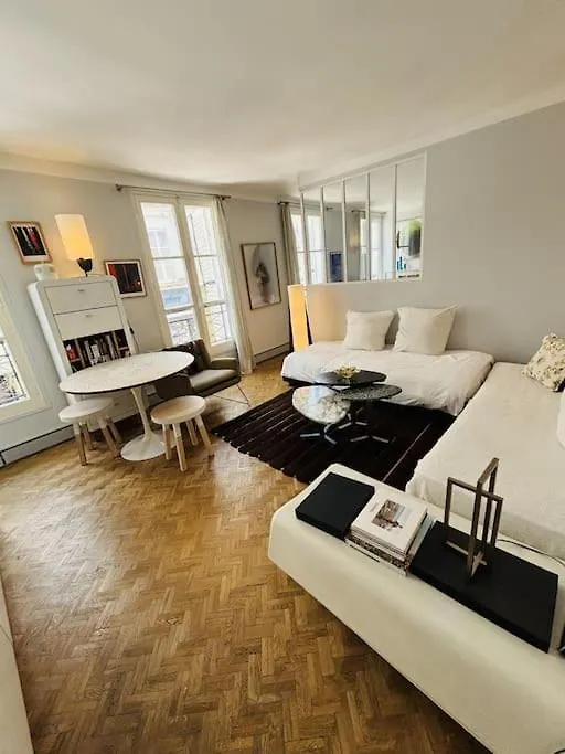 Cozy Apt Canal Saint Martin contacts